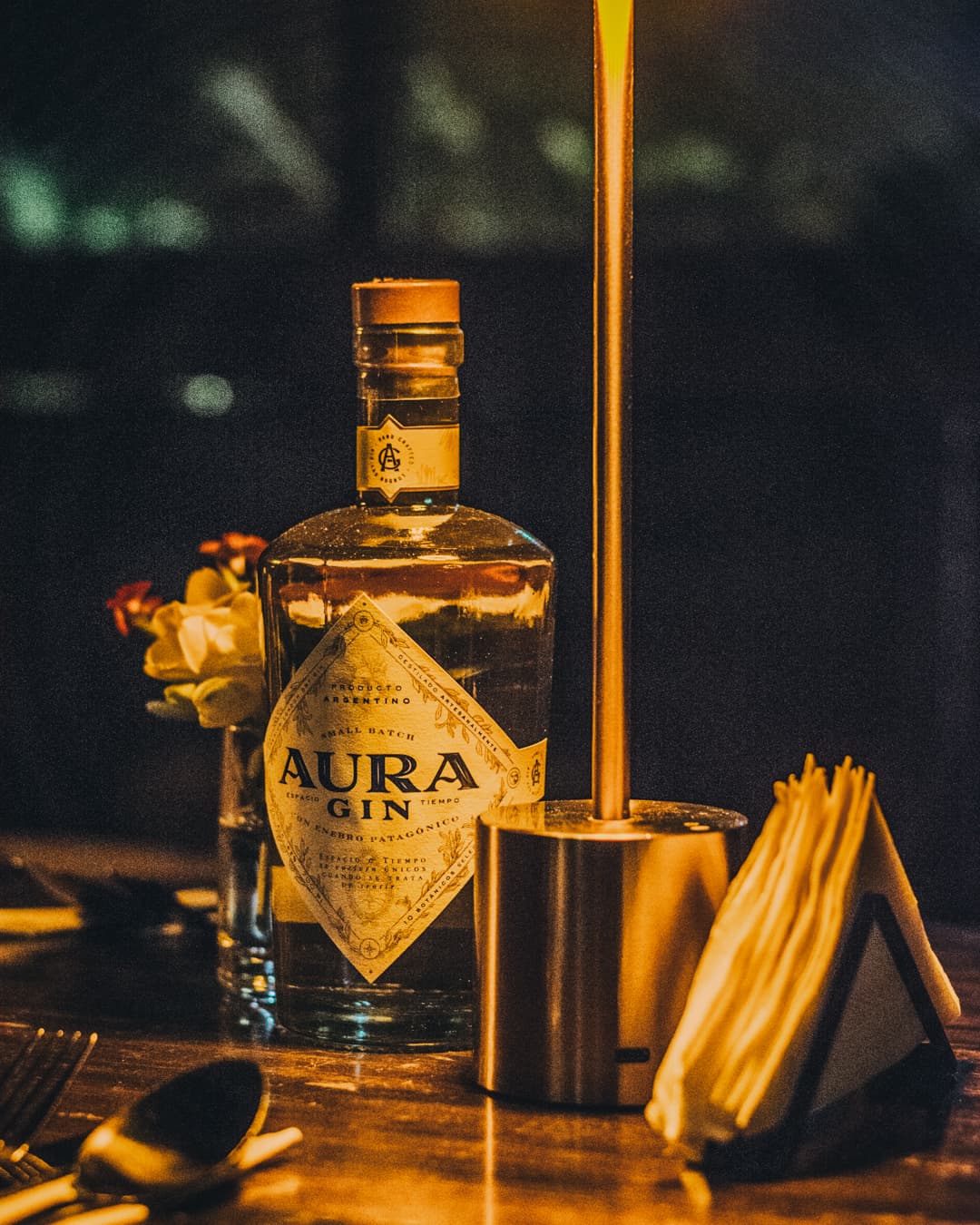 Aura gin 04